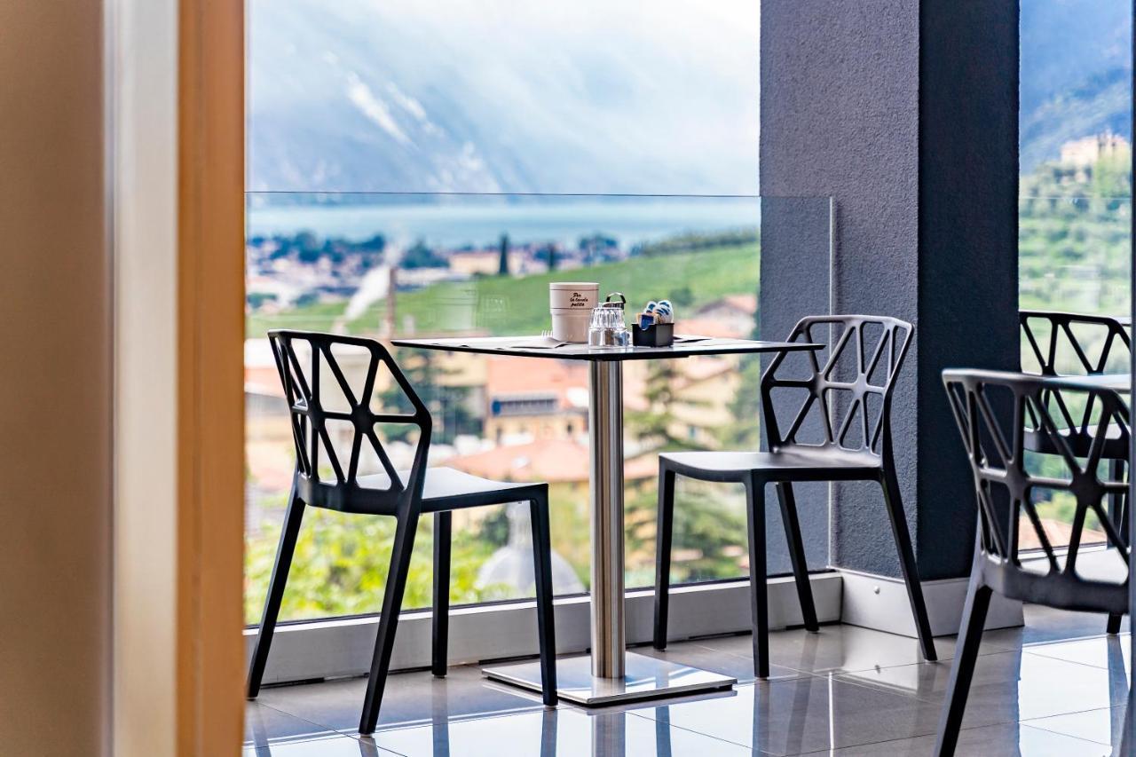 Garni' Foci Hotel Riva del Garda Buitenkant foto
