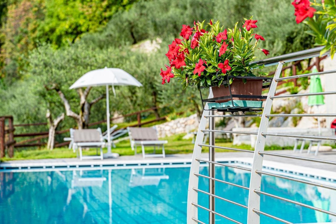 Garni' Foci Hotel Riva del Garda Buitenkant foto