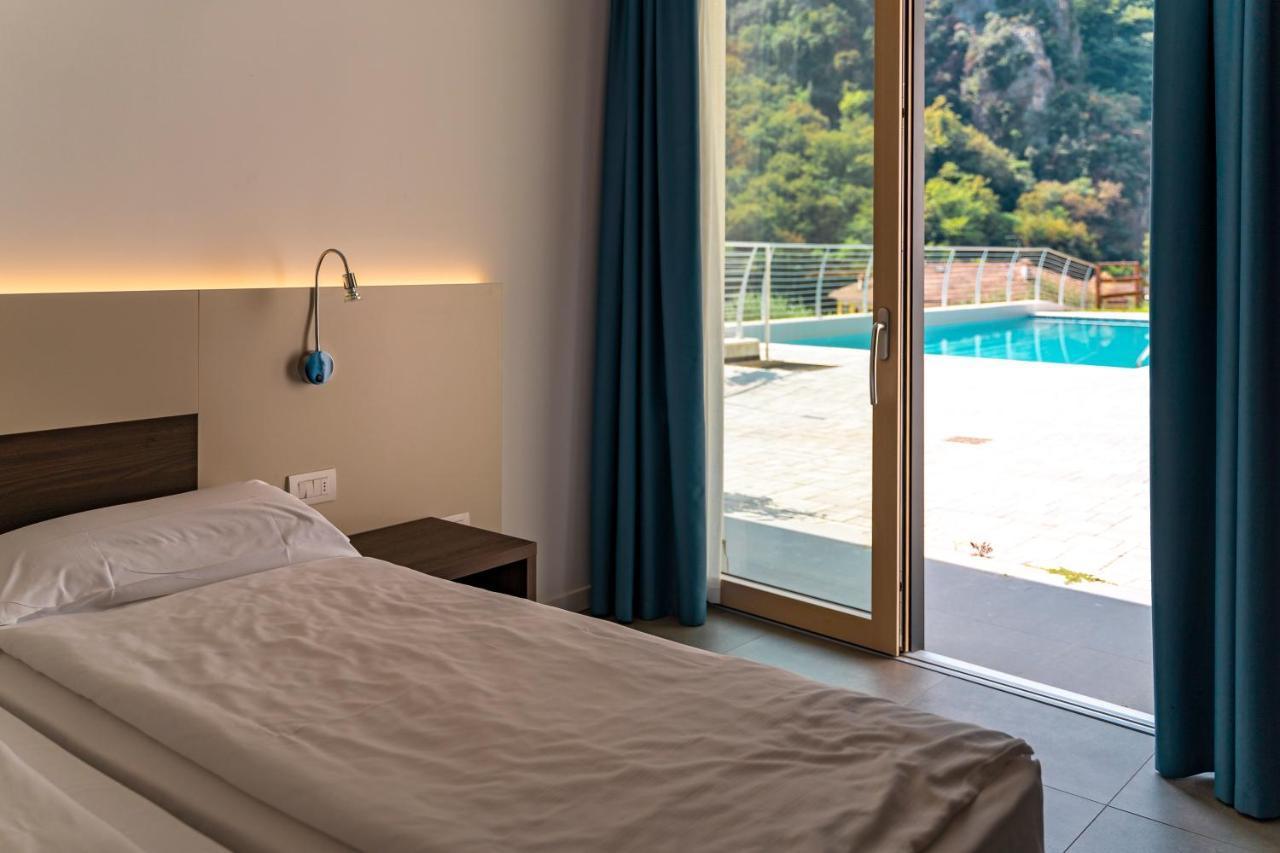 Garni' Foci Hotel Riva del Garda Buitenkant foto