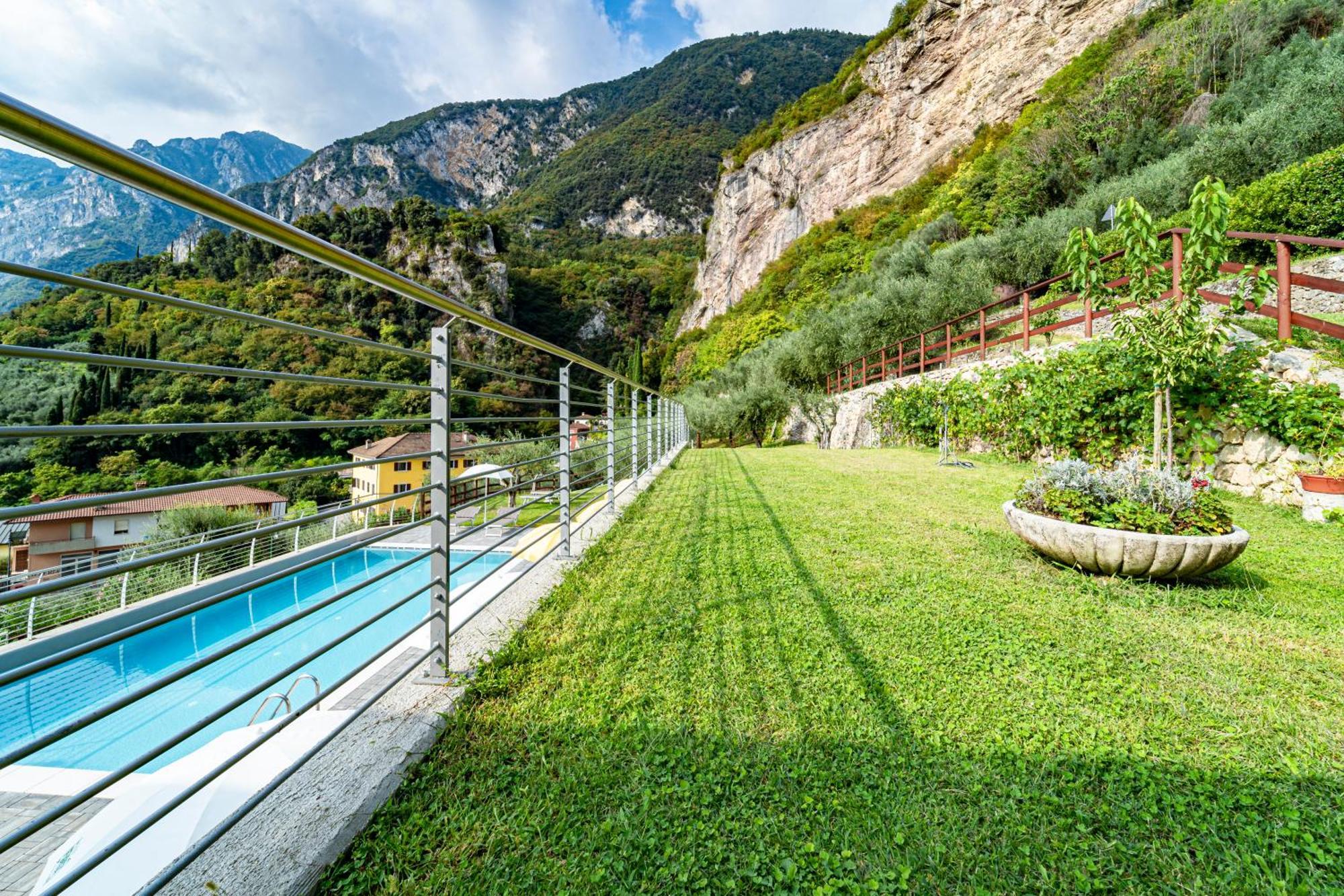 Garni' Foci Hotel Riva del Garda Buitenkant foto