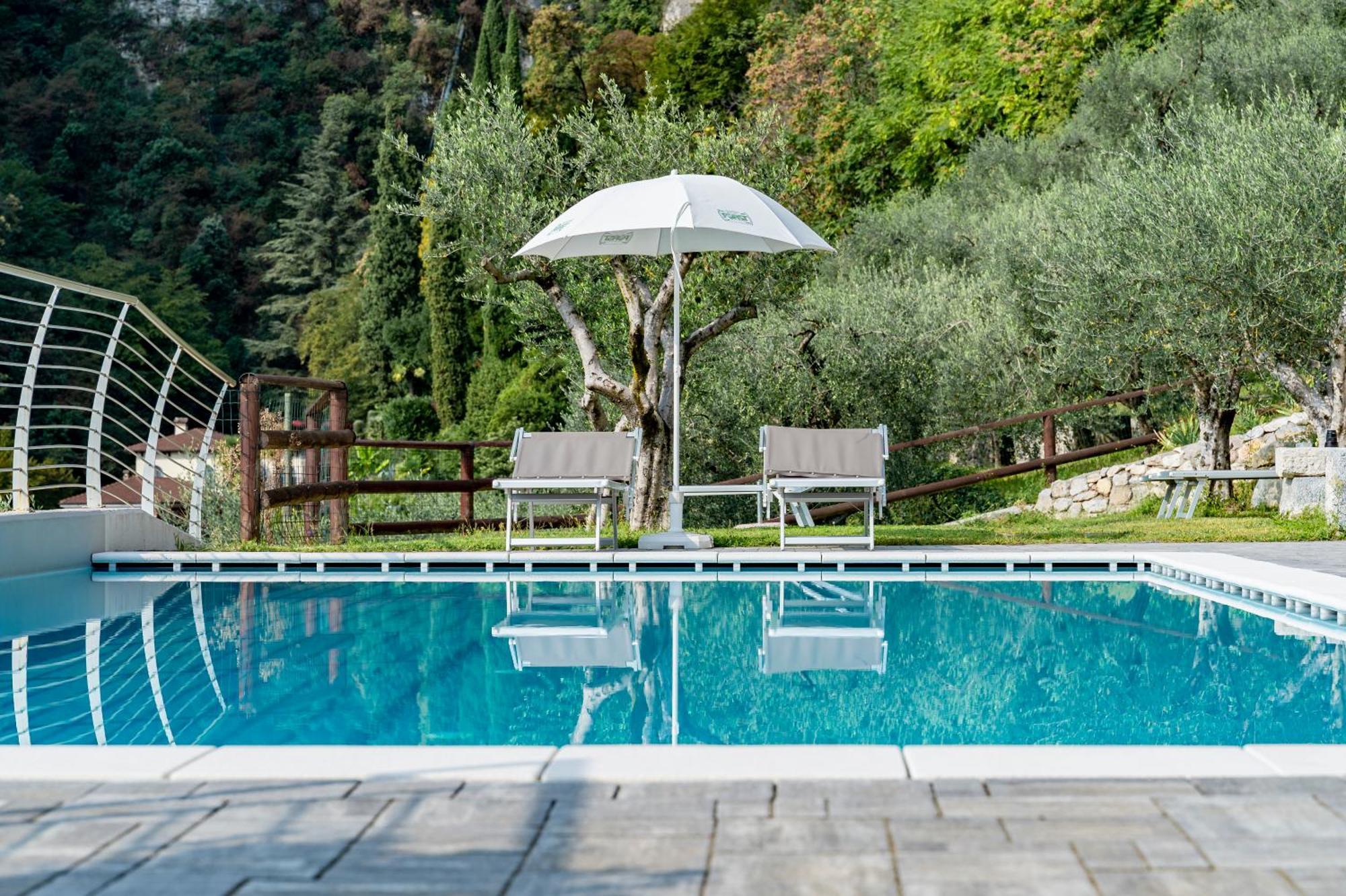 Garni' Foci Hotel Riva del Garda Buitenkant foto